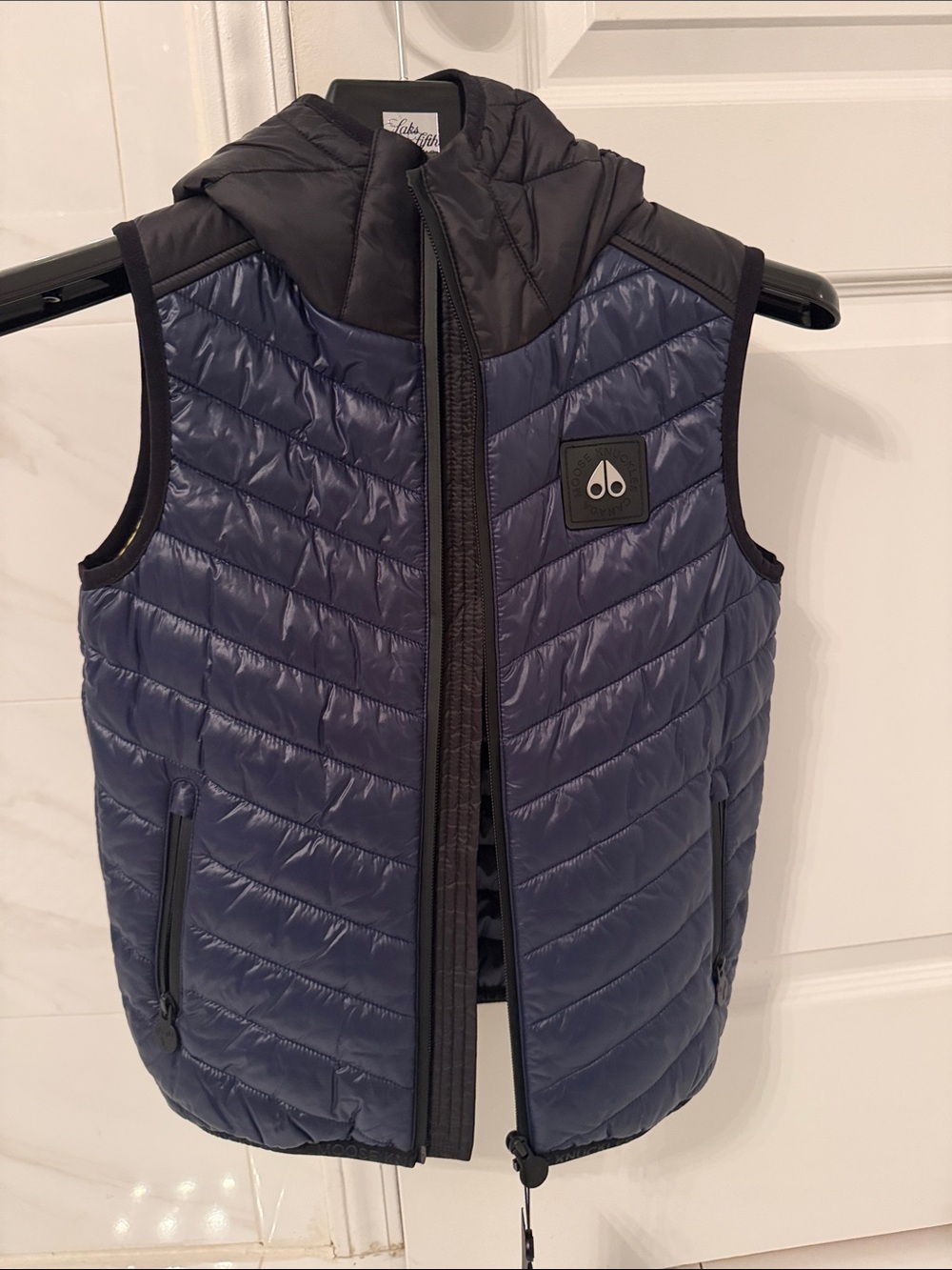 Moose Knuckle BNWT size small kids Quilted Hooded Puffer Vest - Navy & Black